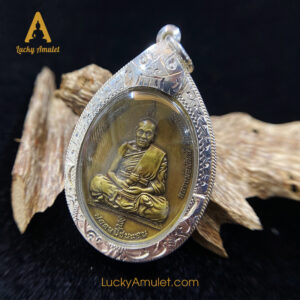 Rian tự thân Luang Phor Phat
