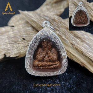 Amulet Phật bịt mắt phiên bản “Plodnee Taweesup” – Thoát nợ, gia tăng tài sản” – B.E 2564 (2021)